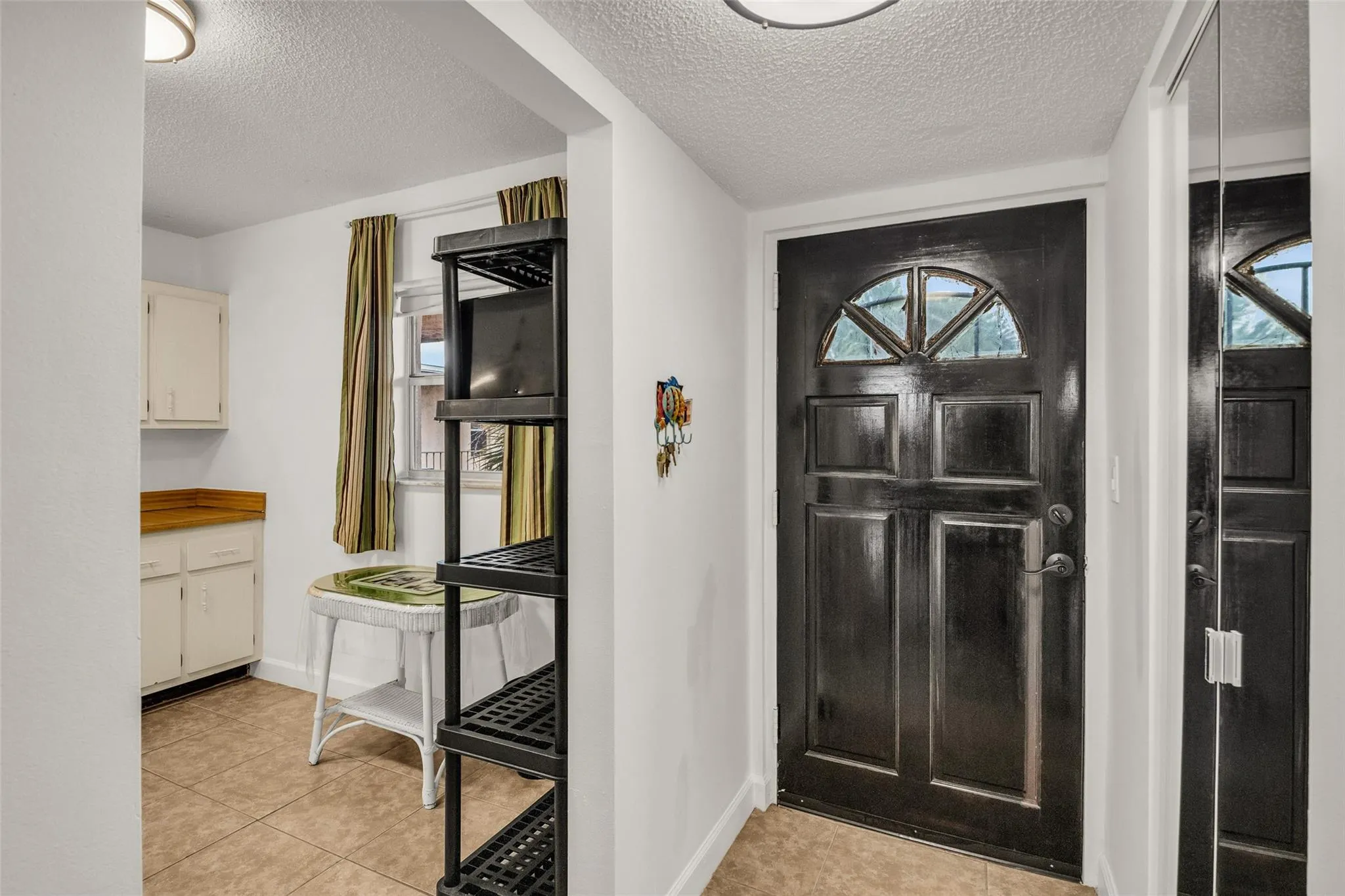 2840 Somerset Dr, #403