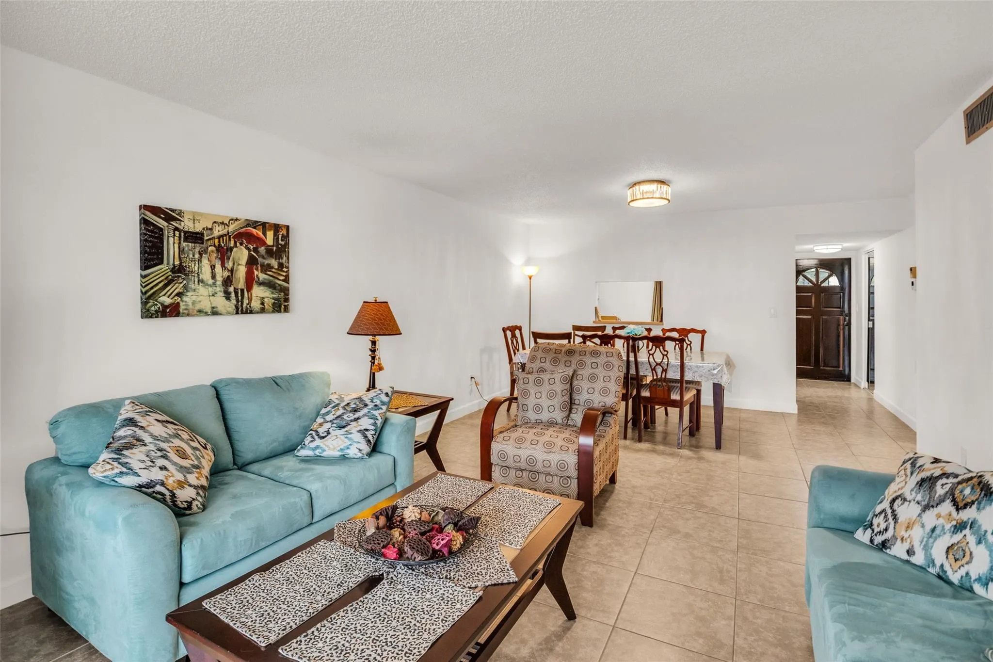2840 Somerset Dr, #403