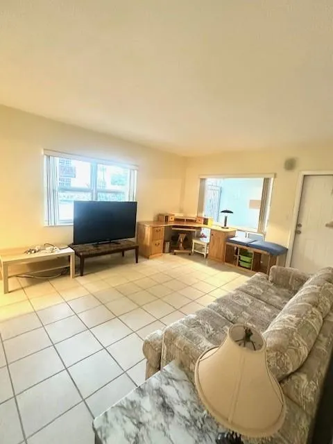 2508 Bay Dr, #25