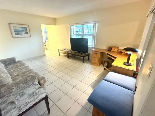 2508 Bay Dr, #25