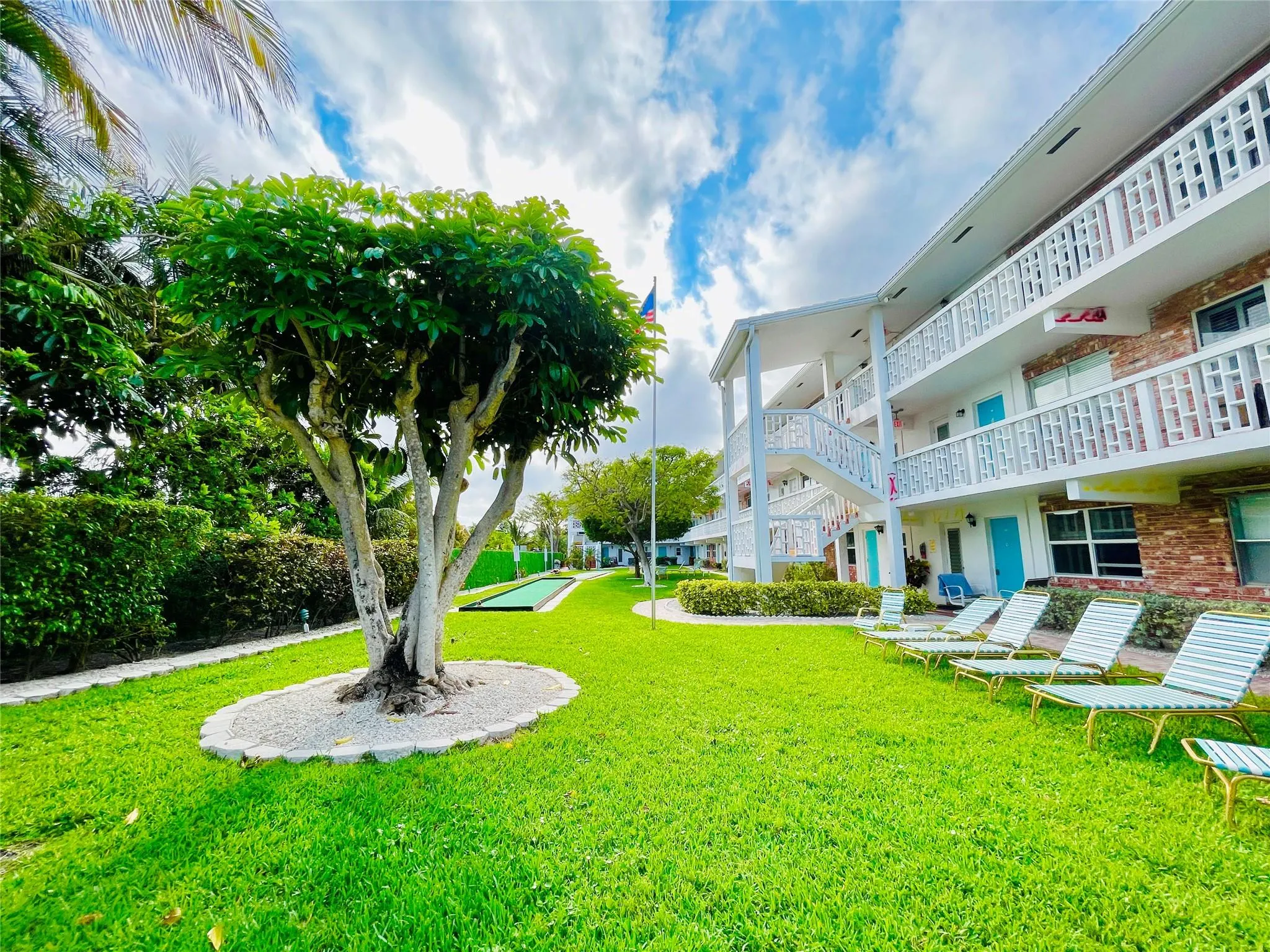 234 Hibiscus Ave, #271