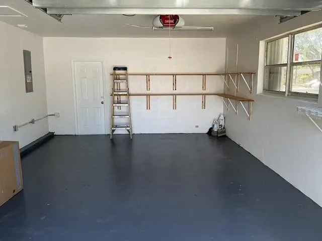 4460 NW 4th St