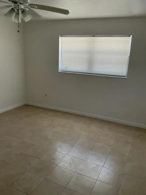 4460 NW 4th St