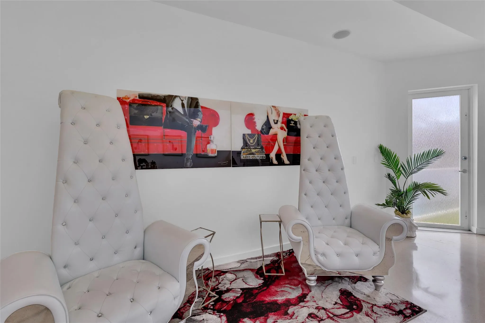 303 SW 9th St