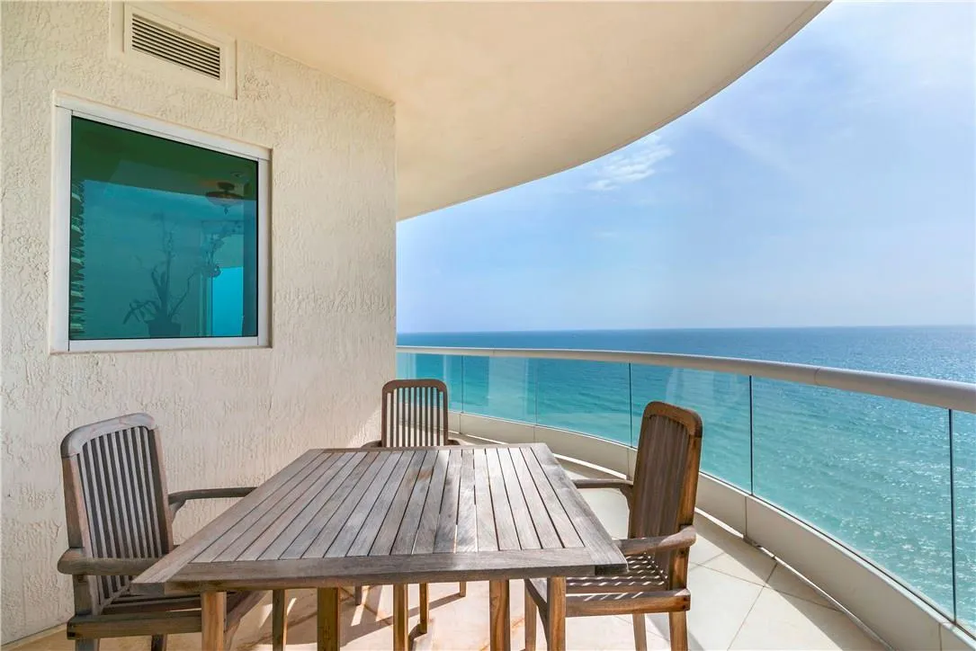 16051 Collins Ave, #1202