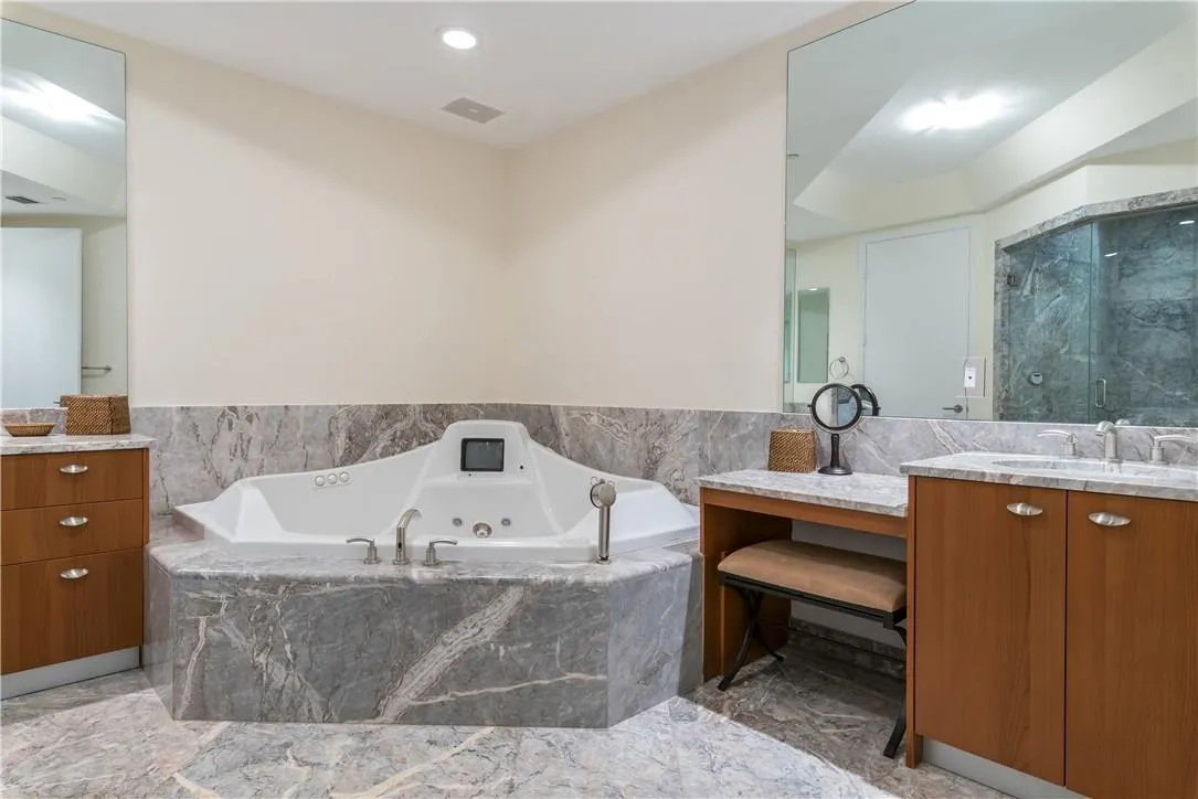 16051 Collins Ave, #1202