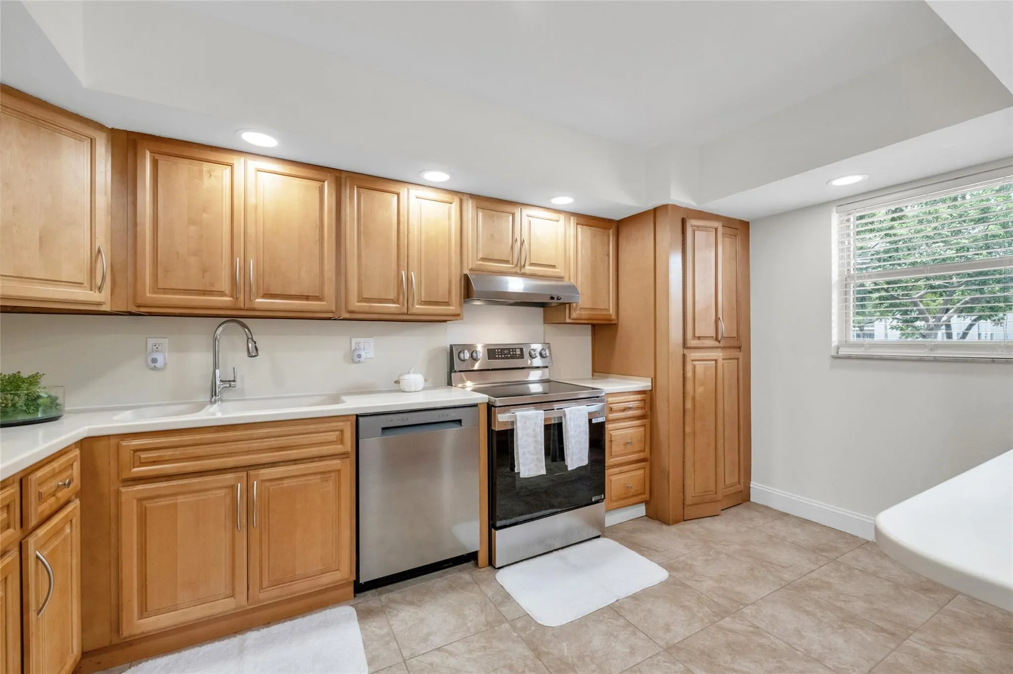 2850 S Forest Hills Blvd, #105