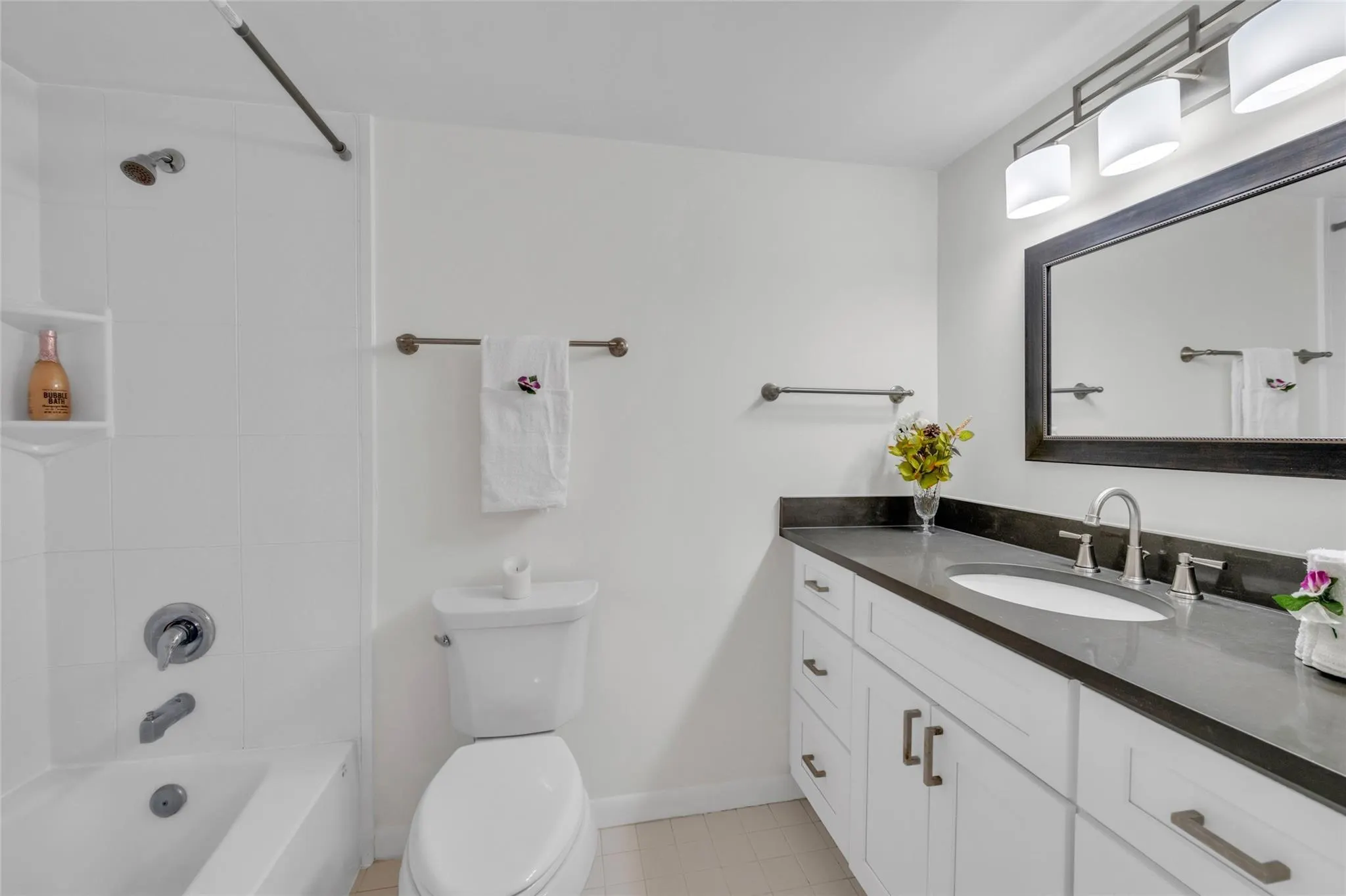 2850 S Forest Hills Blvd, #105