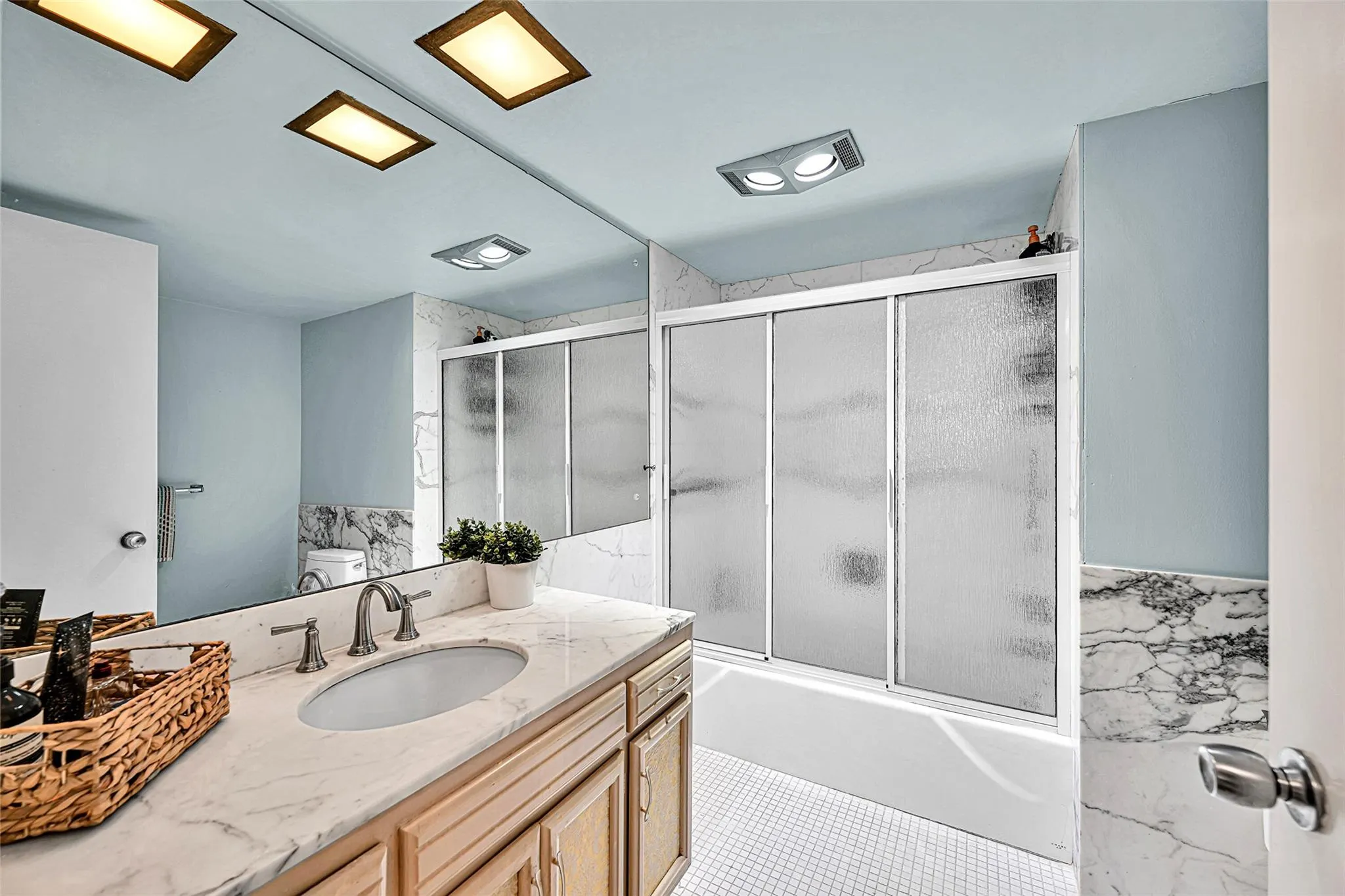 3850 Galt Ocean Dr., #209