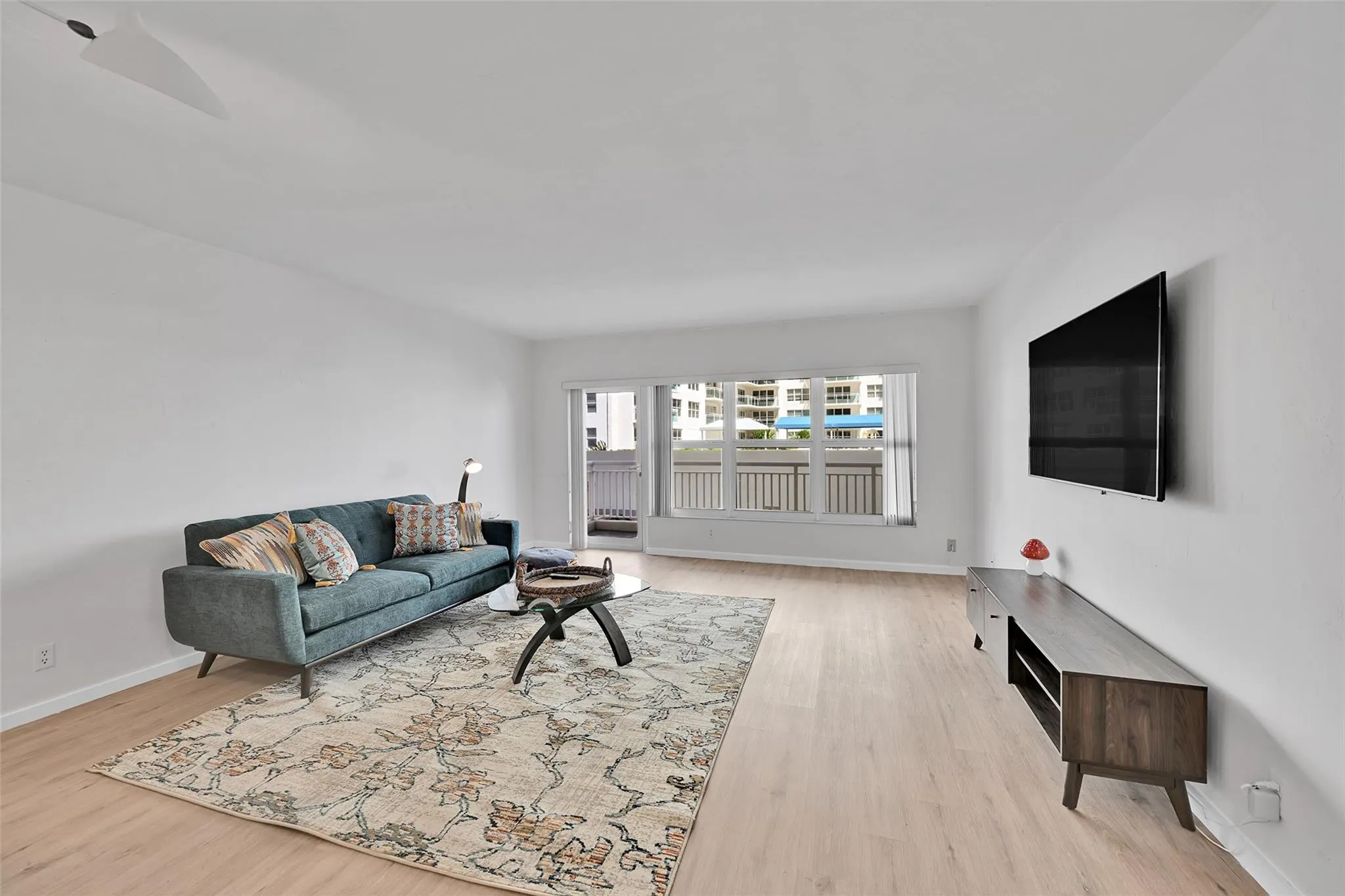 3850 Galt Ocean Dr., #209