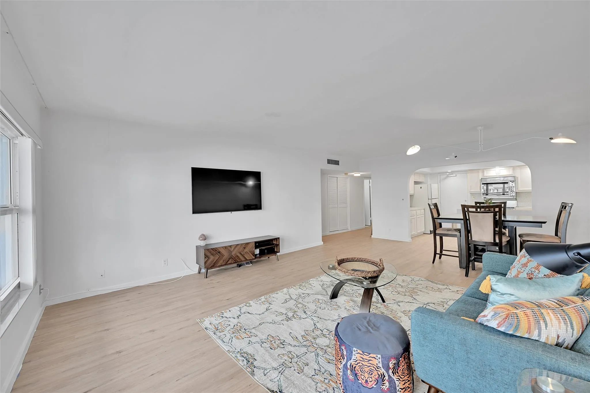 3850 Galt Ocean Dr., #209