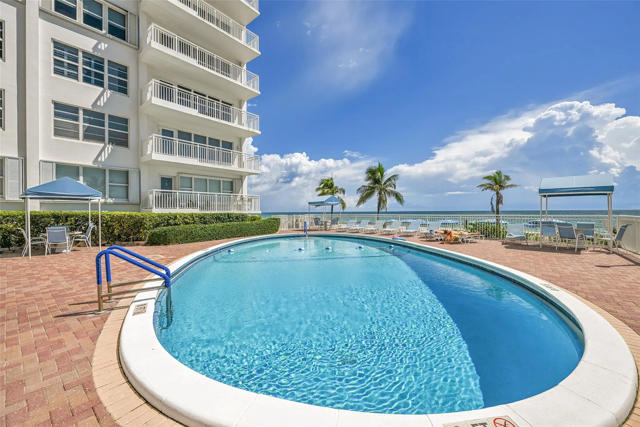 3850 Galt Ocean Dr., #209