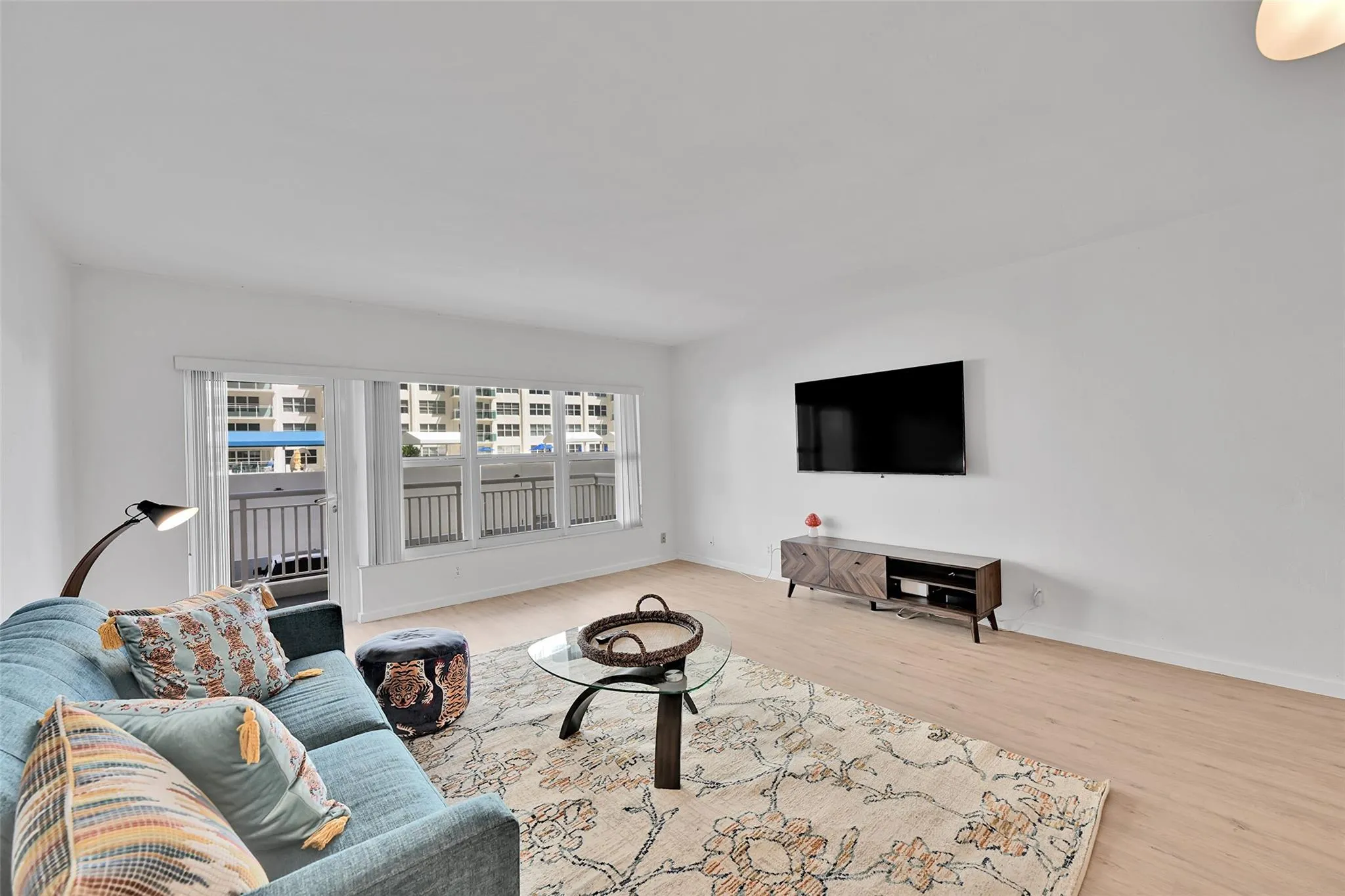 3850 Galt Ocean Dr., #209