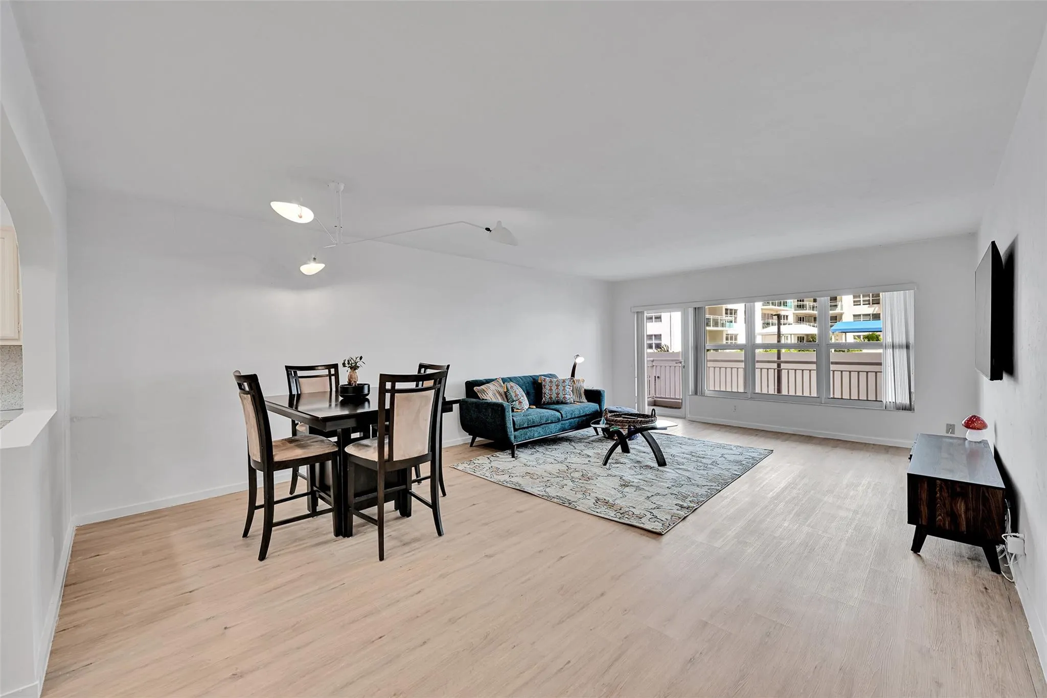 3850 Galt Ocean Dr., #209