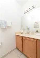 820 Millbrae Ct, #4