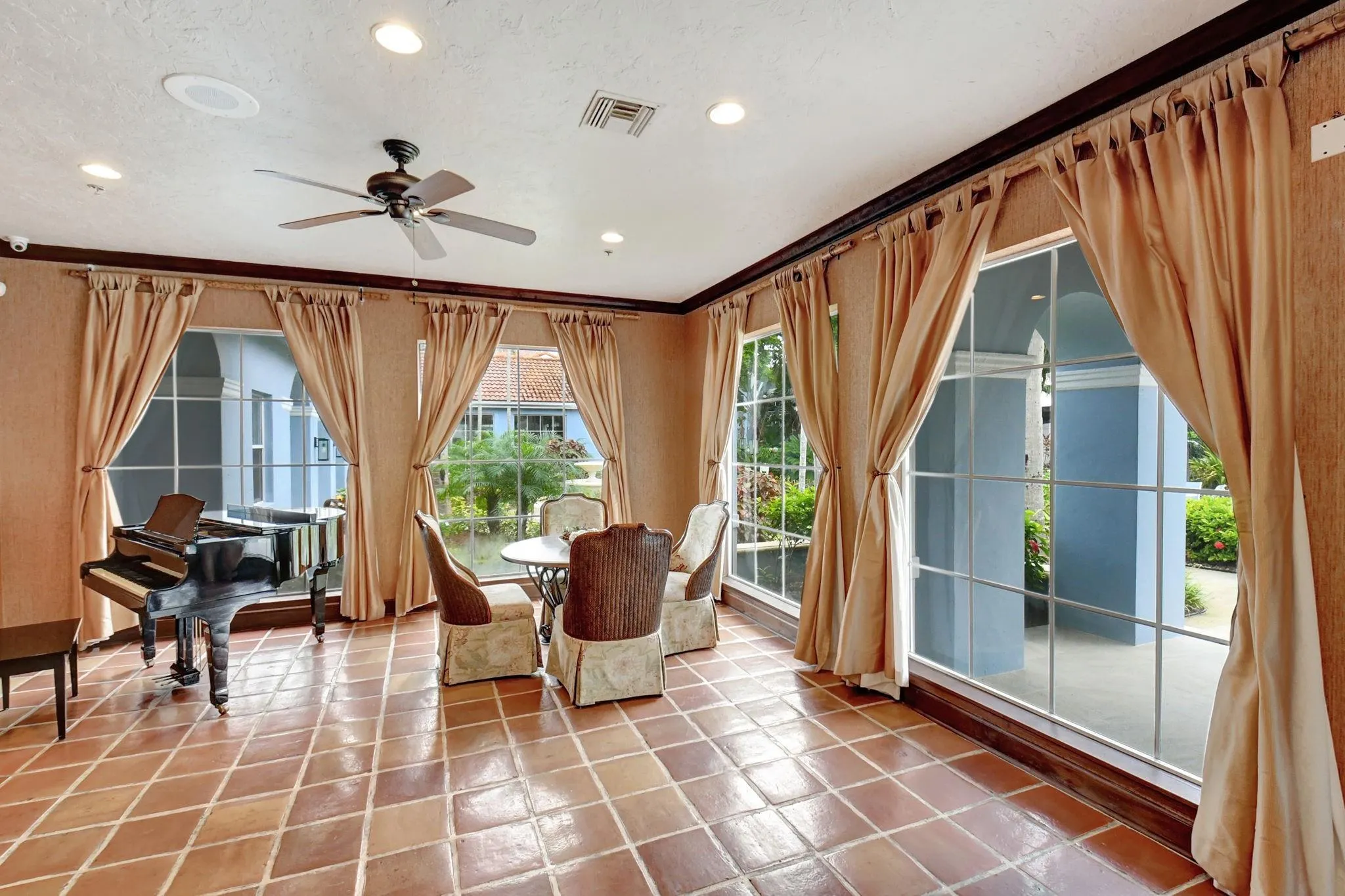 3237 Clint Moore Rd, #206