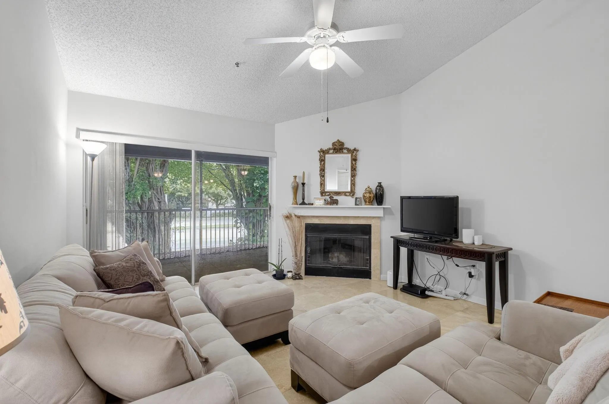 3237 Clint Moore Rd, #206