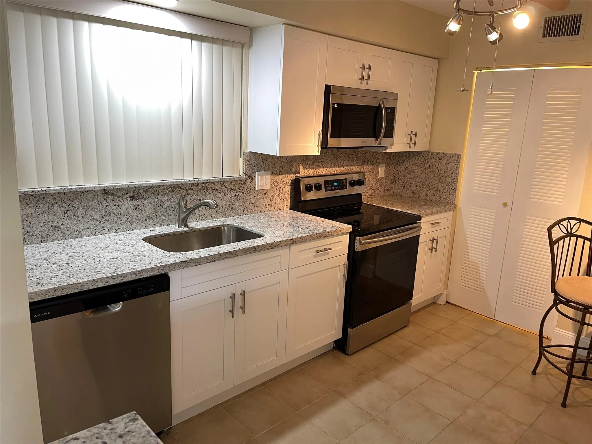 5936 Morningstar Circle, #203