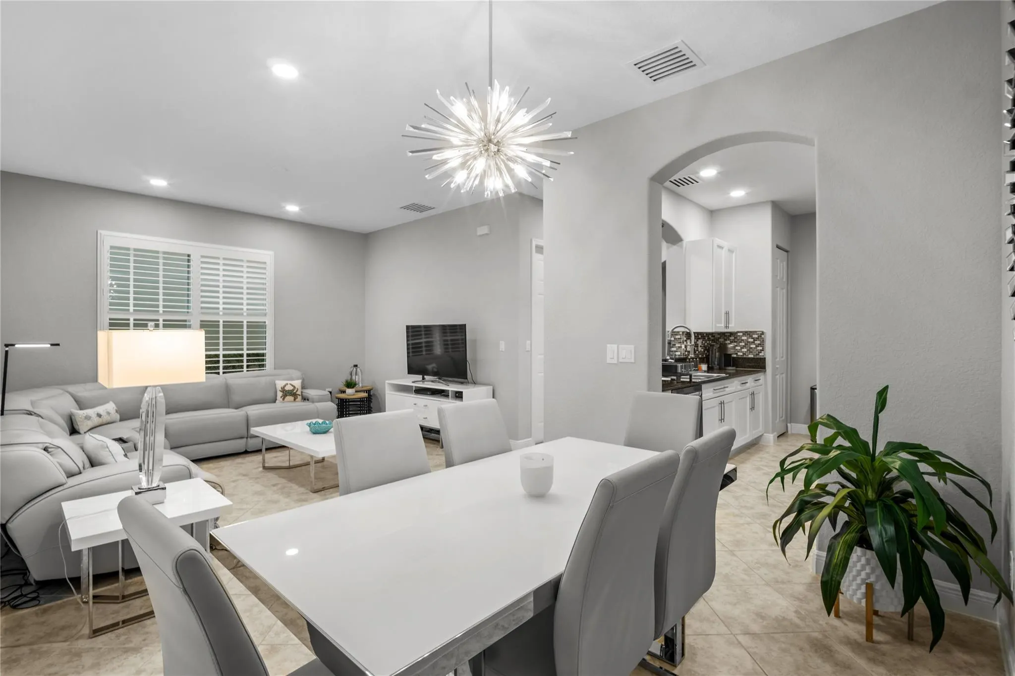 6967 JULIA GARDENS, #6967
