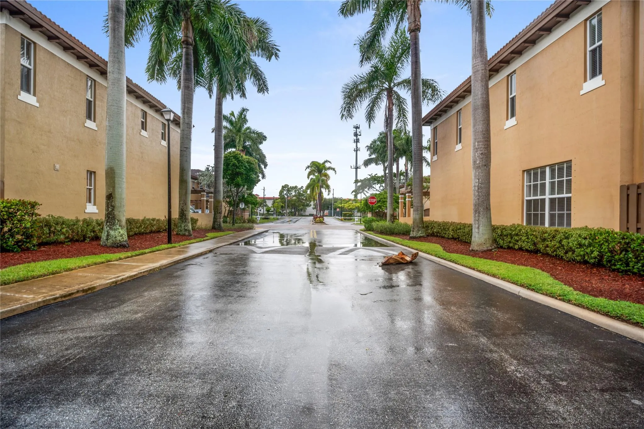 6967 JULIA GARDENS, #6967