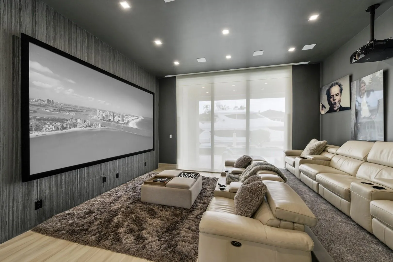 2437 Delmar Pl