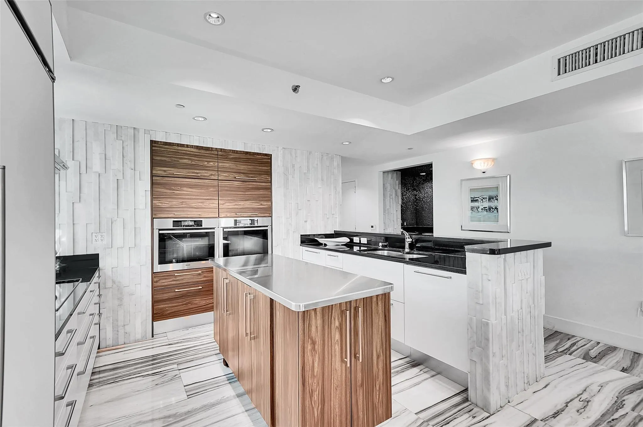 101 S Fort Lauderdale Beach Blvd, #208
