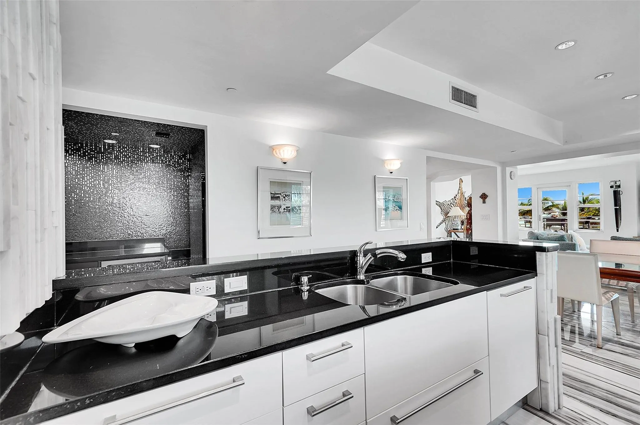 101 S Fort Lauderdale Beach Blvd, #208