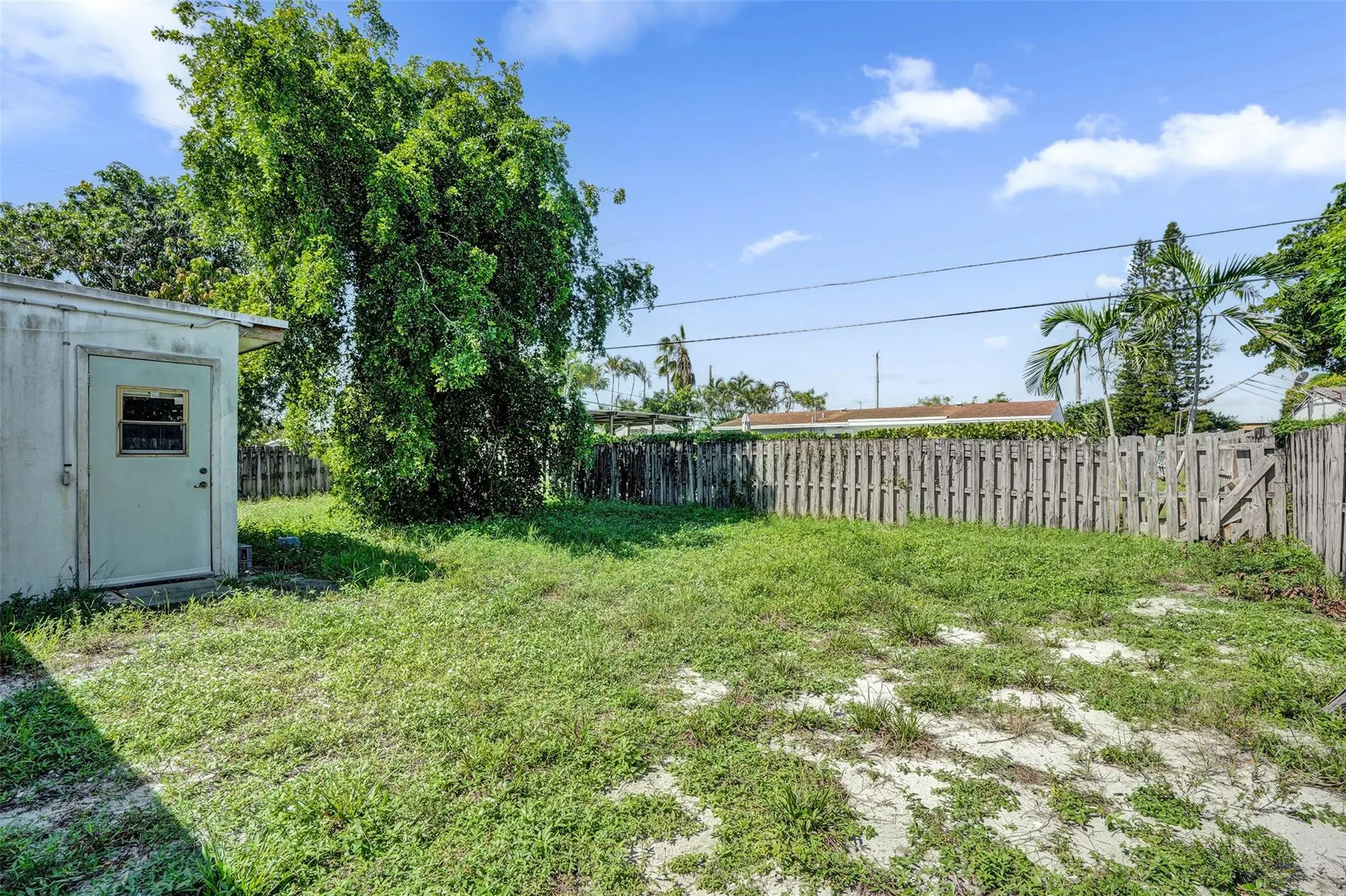 1437 SW 1st Ave