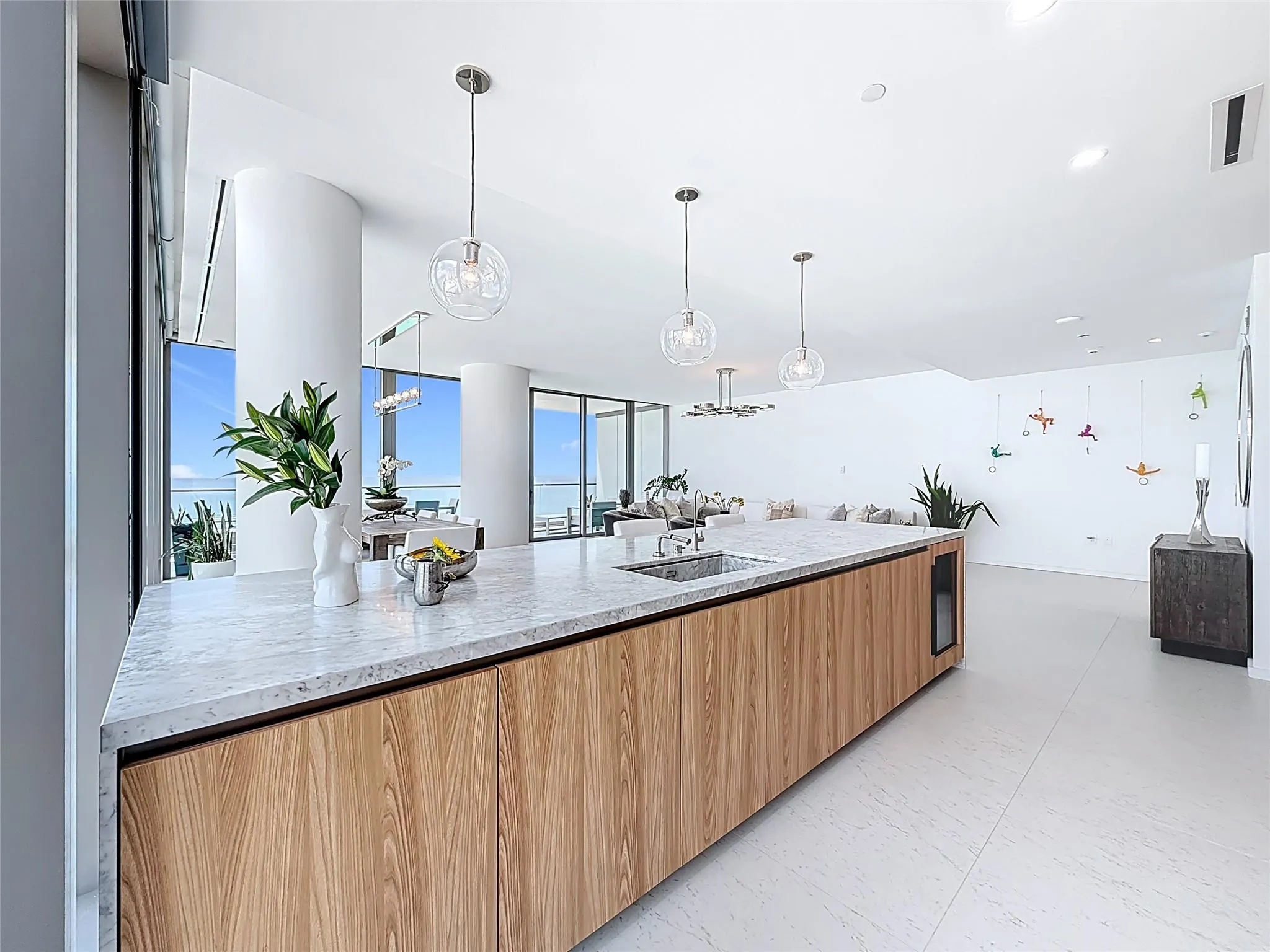 2000 S Ocean Dr, #12A