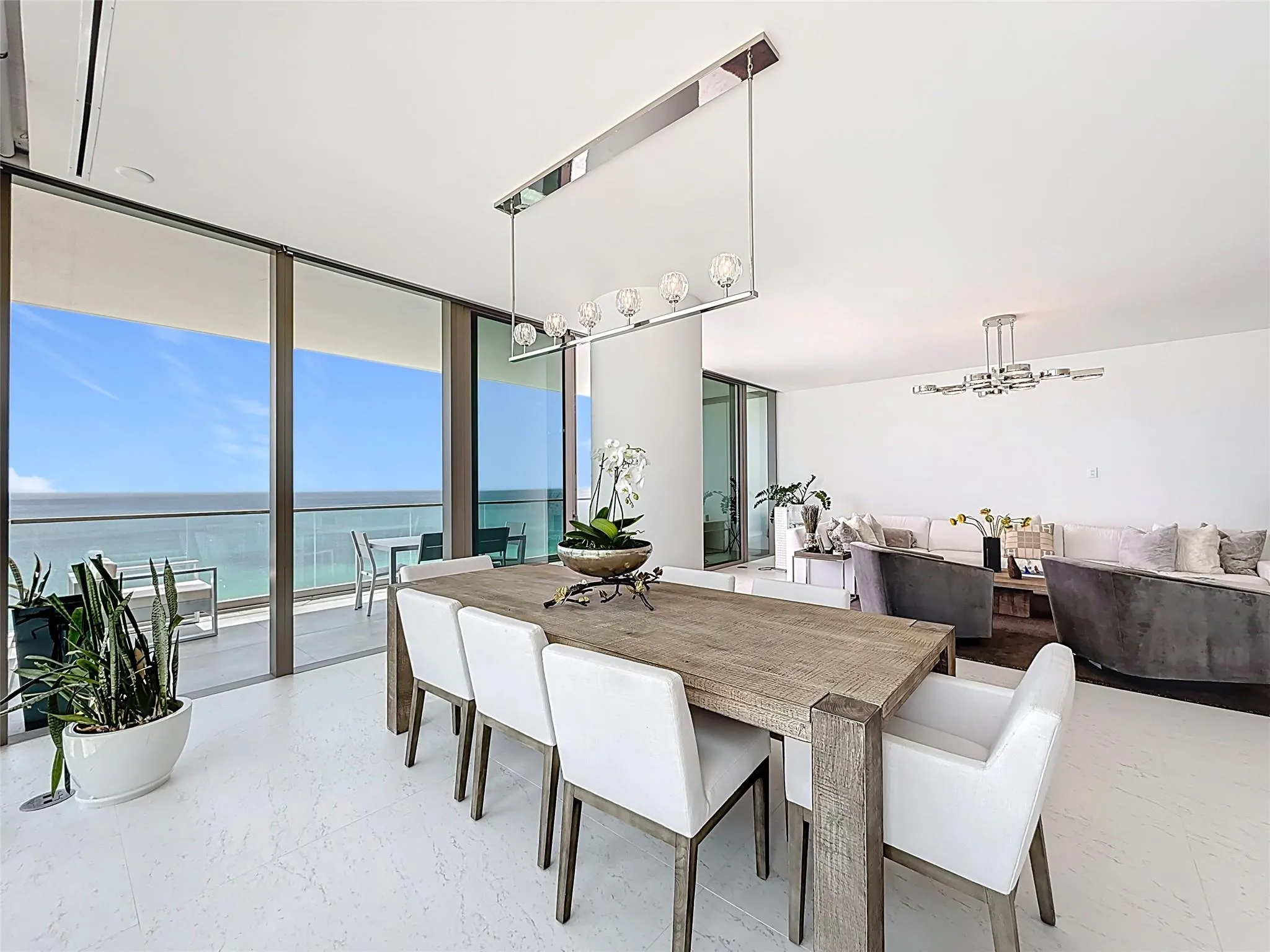2000 S Ocean Dr, #12A