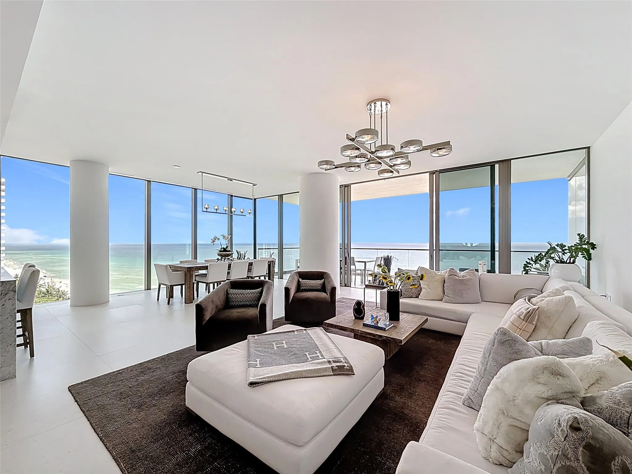 2000 S Ocean Dr, #12A