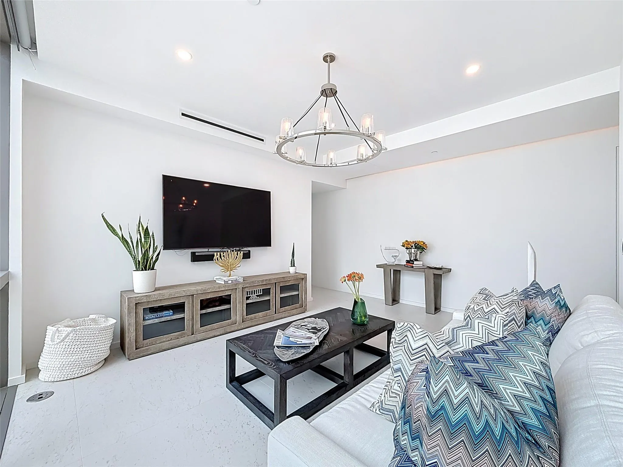 2000 S Ocean Dr, #12A