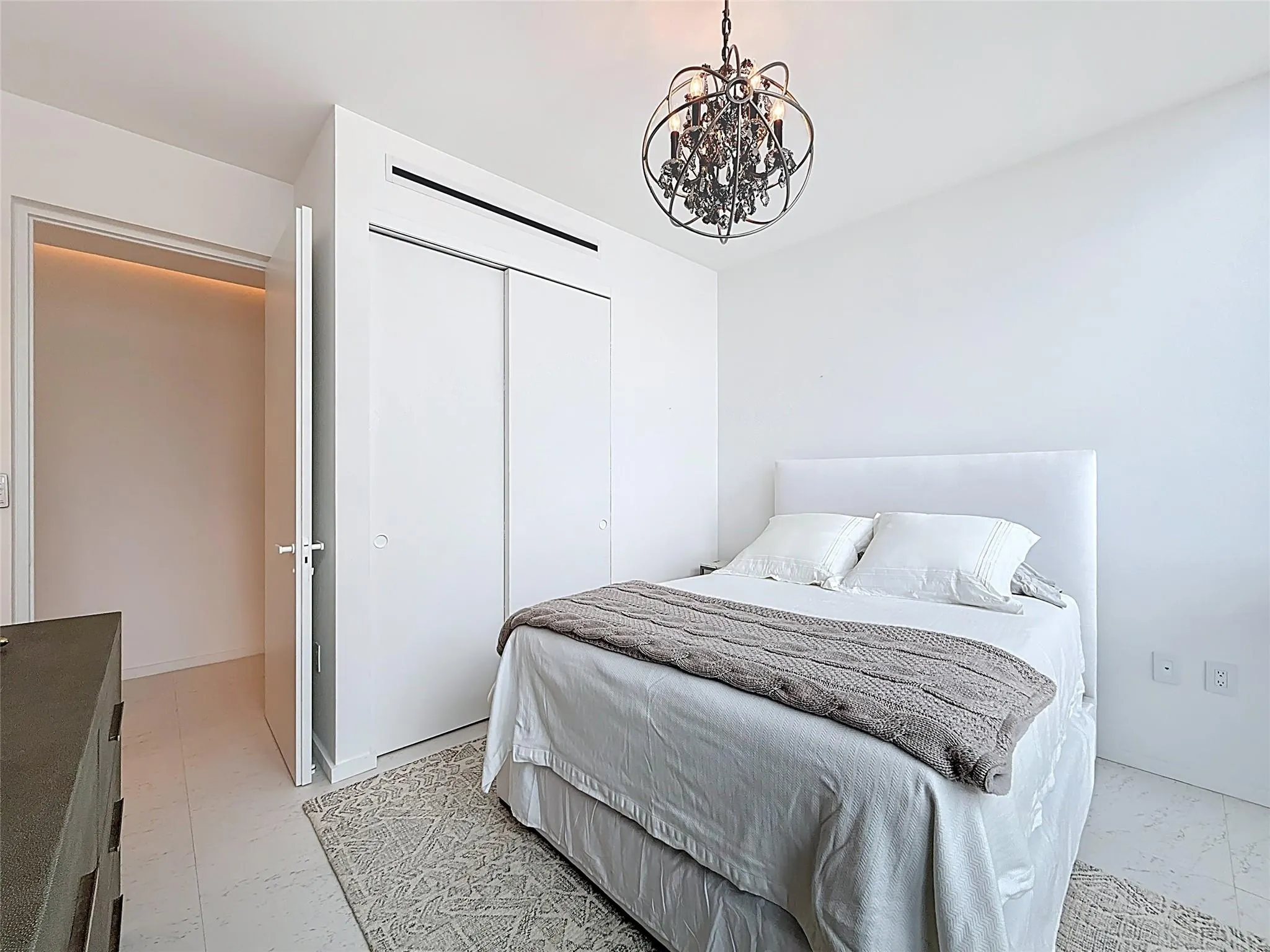 2000 S Ocean Dr, #12A