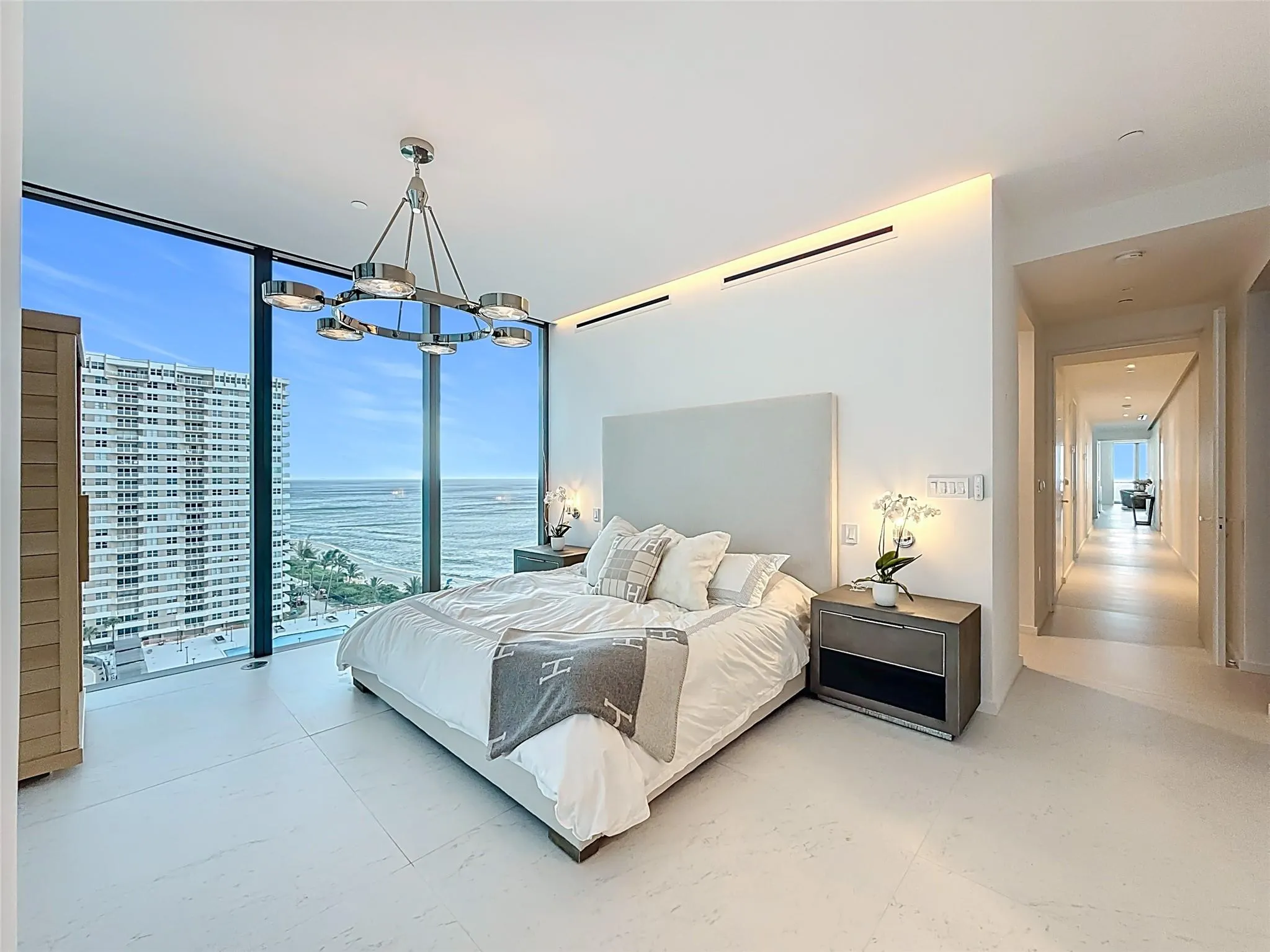 2000 S Ocean Dr, #12A