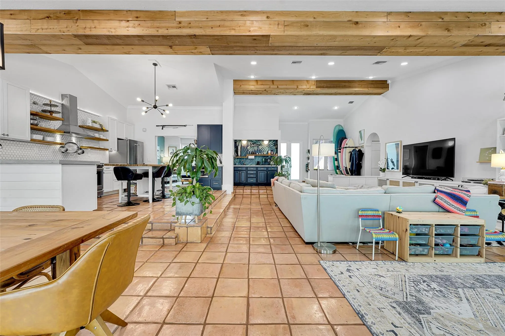 2739 Oak Tree Ln