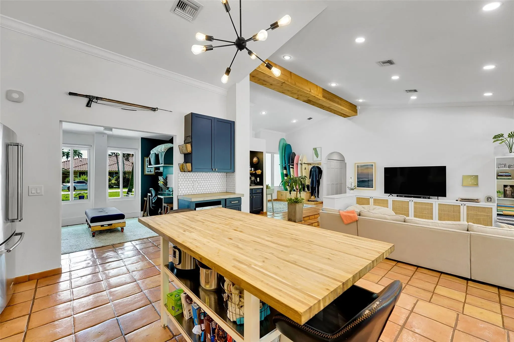 2739 Oak Tree Ln
