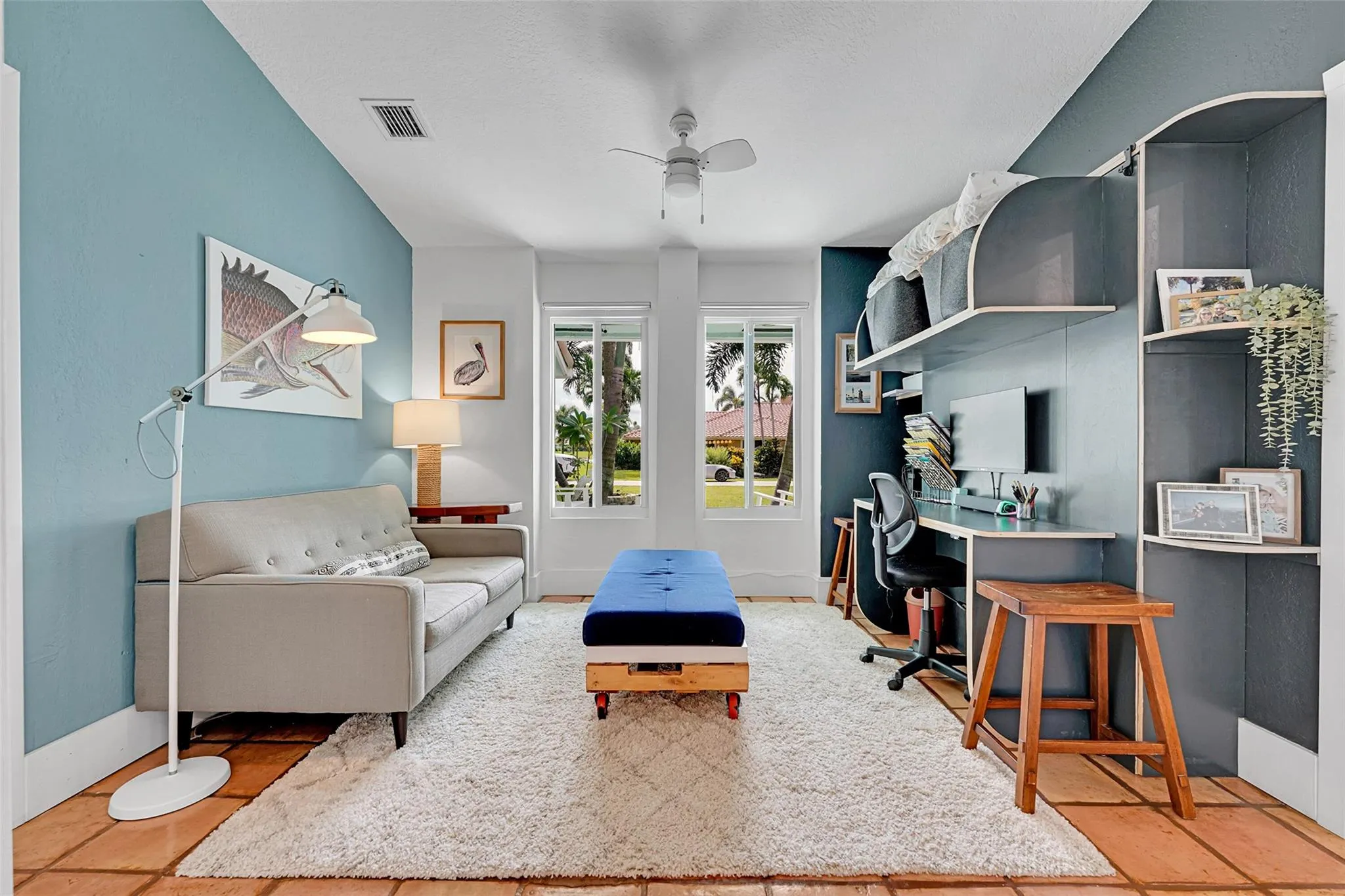 2739 Oak Tree Ln