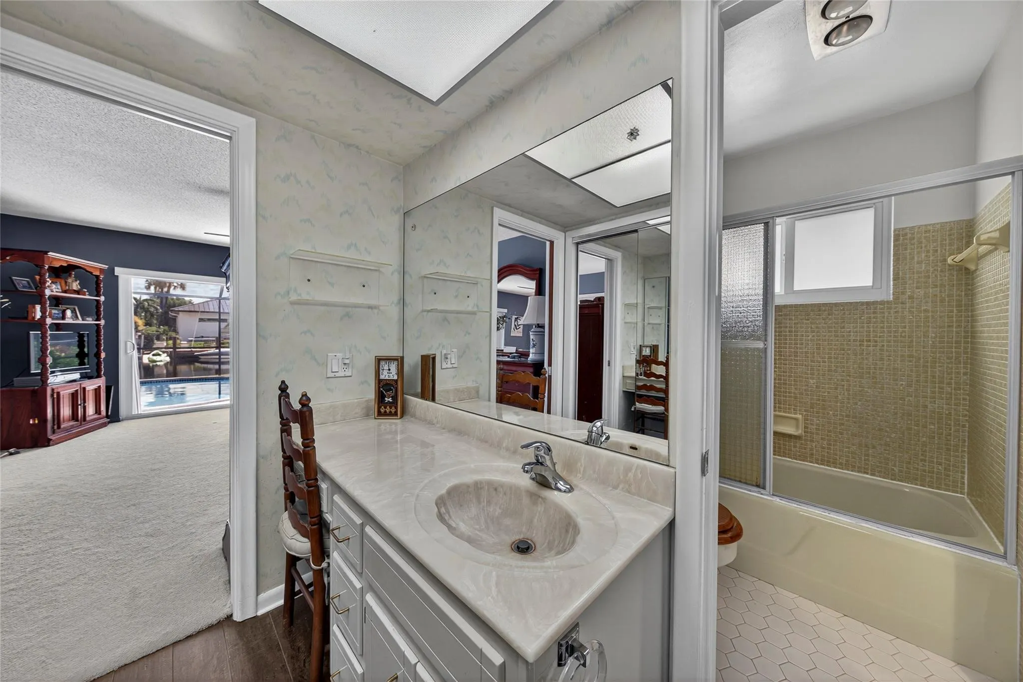 630 SE 6th Ave