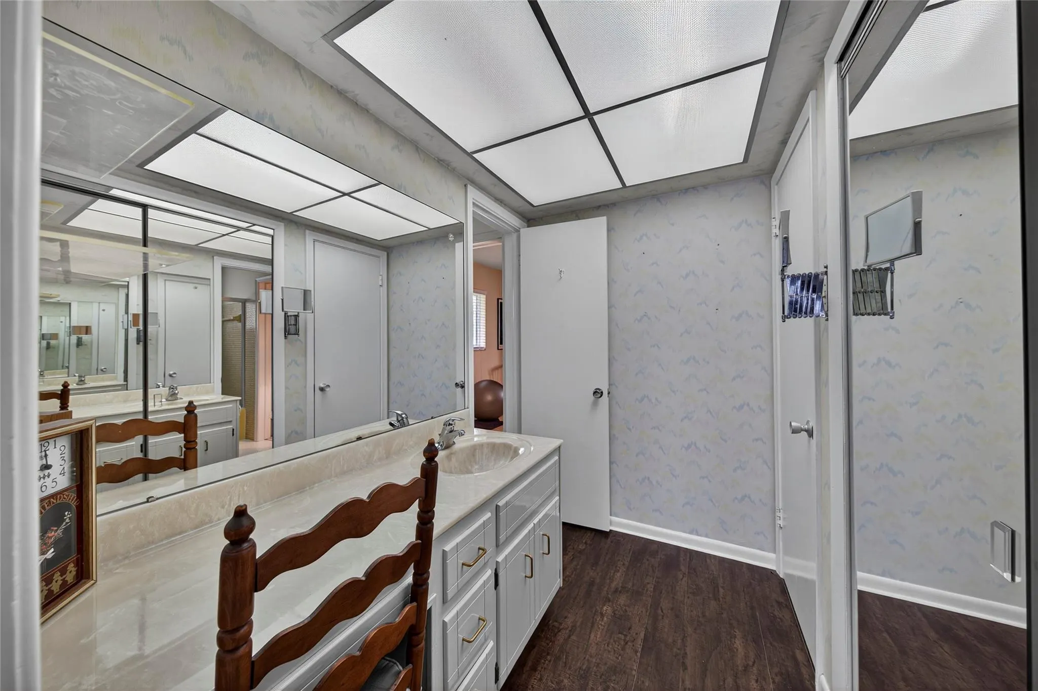 630 SE 6th Ave