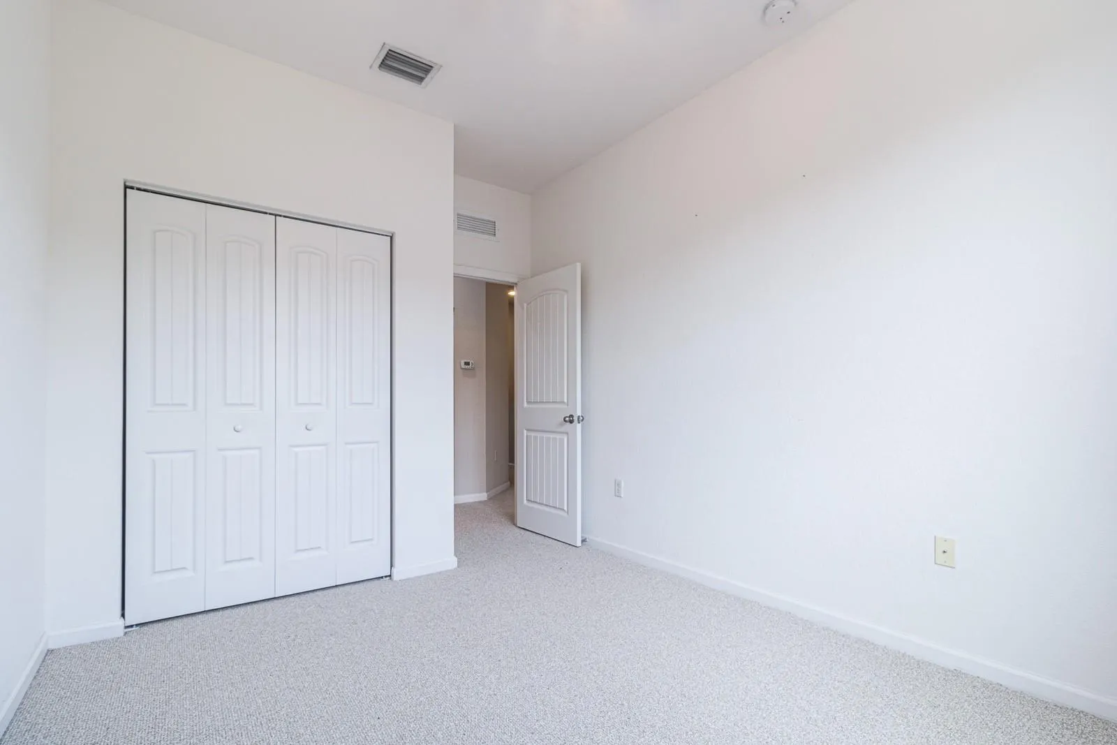 713 SW 2 Terr