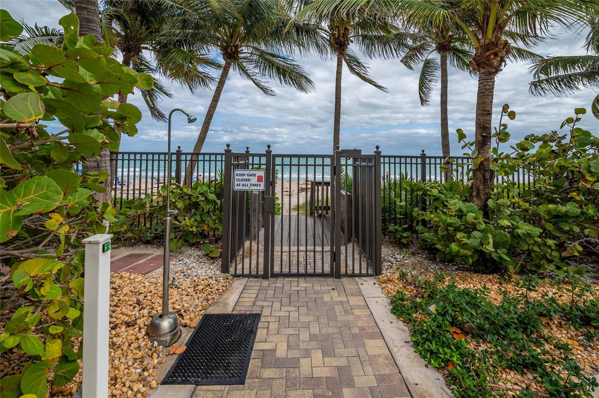 2011 N Ocean Blvd, #1605