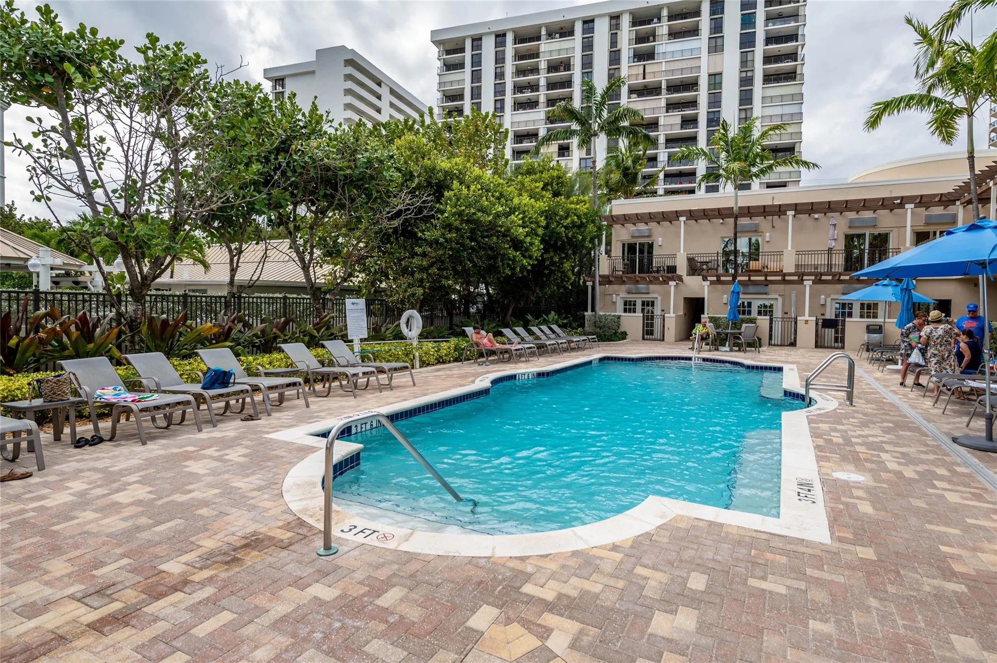 2011 N Ocean Blvd, #1605