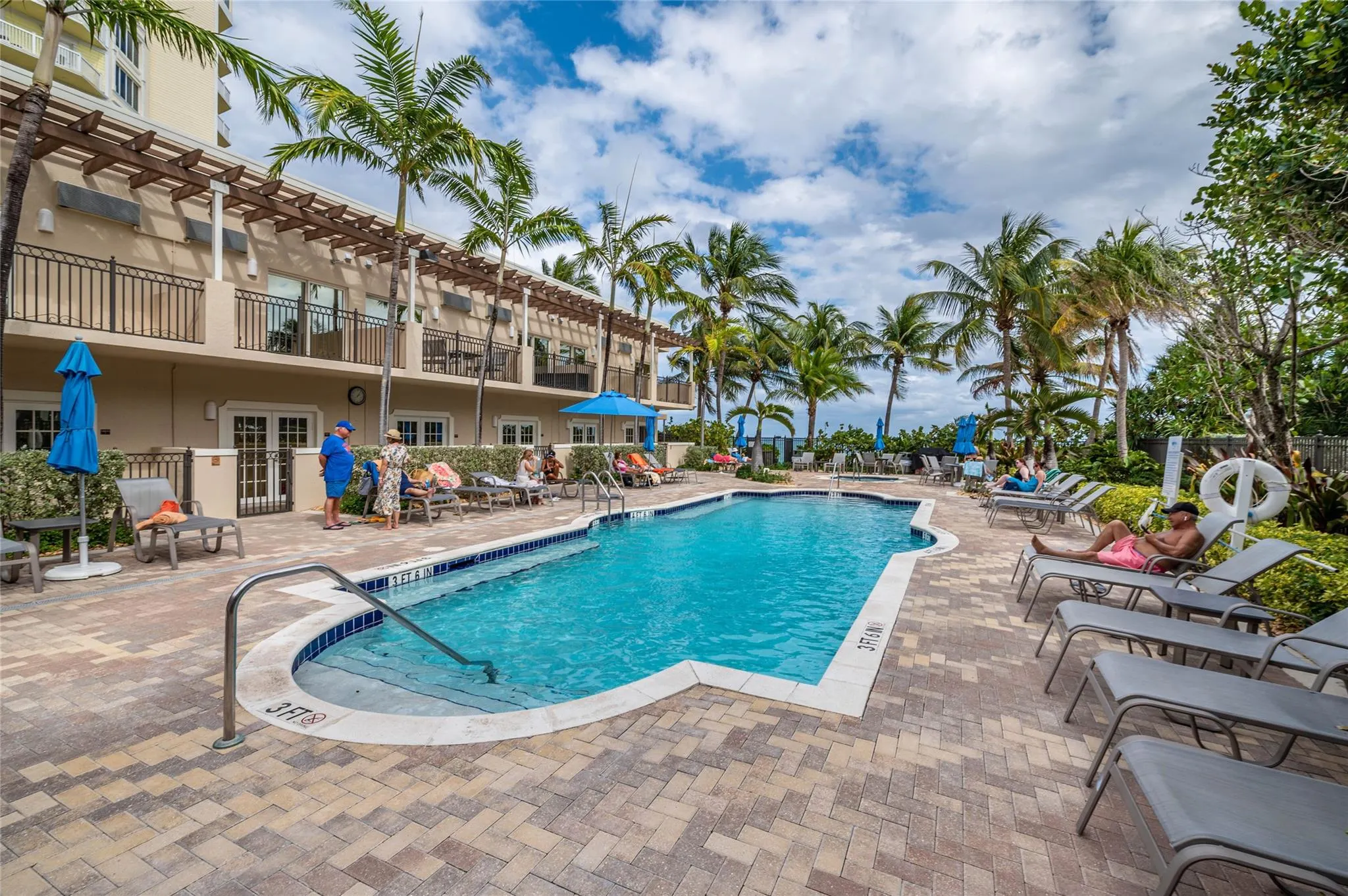 2011 N Ocean Blvd, #1605