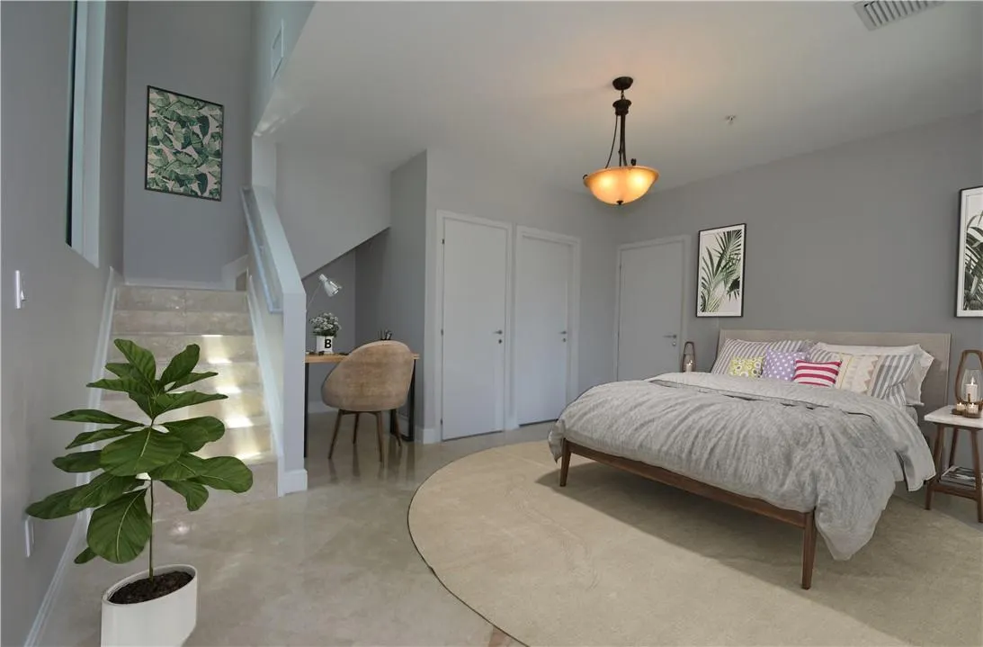 783 NE 4th Ave