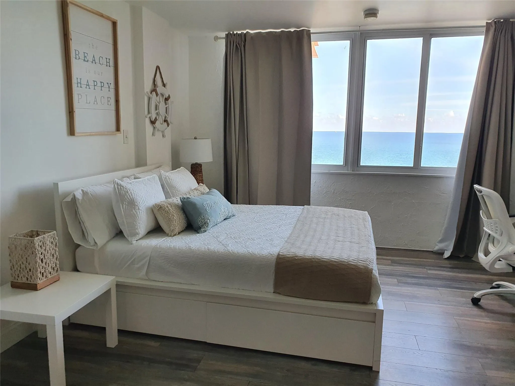 19201 Collins Ave, #848