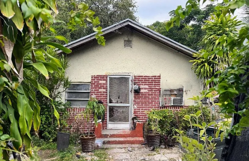 5108 NW 3rd Ave
