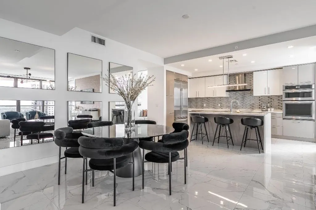 100 E Las Olas Blvd, #100