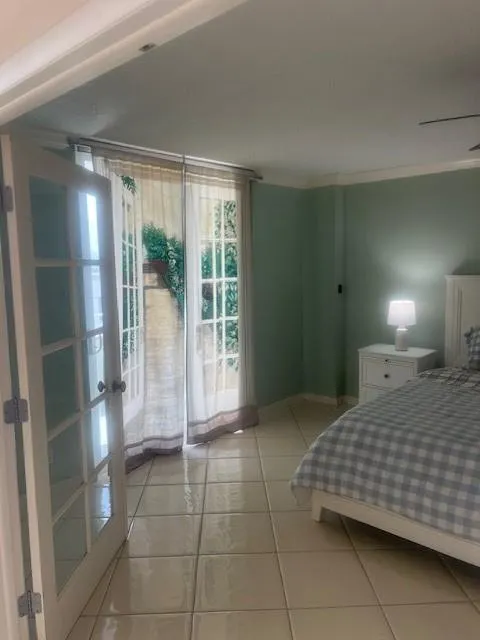 1160 N Federal Hwy, #1118