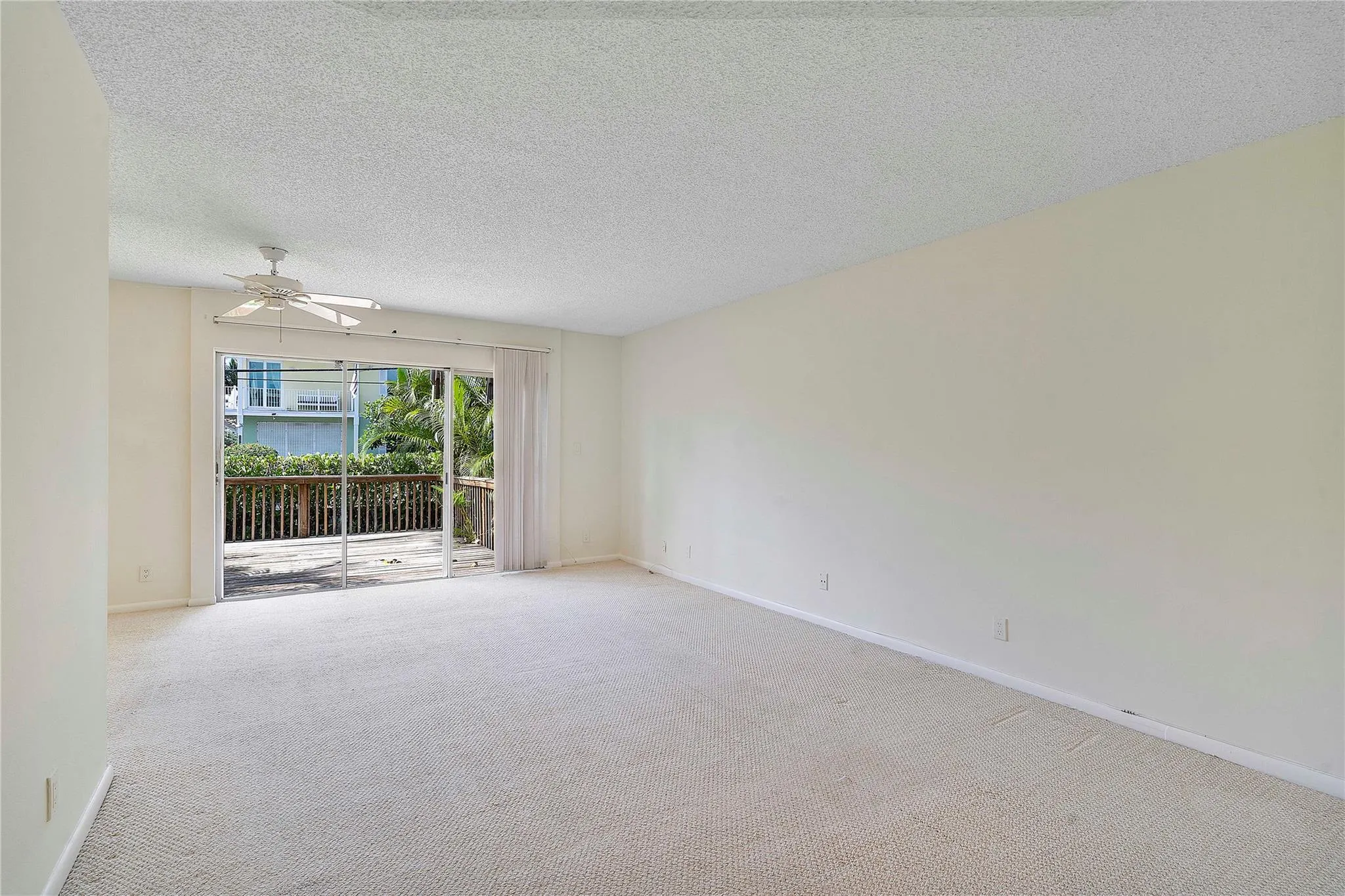 3213 NE 16th St, #110