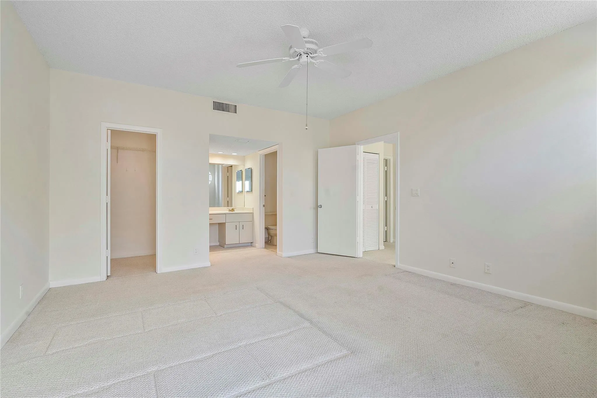 3213 NE 16th St, #110
